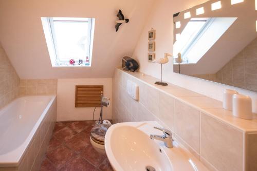 Two-Bedroom Apartment with Balcony image 2