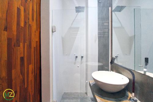 Beautiful penthouse w/ jacuzzi and BBQ in Ipanema - image 2