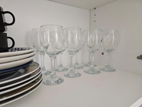 LIVE-INN PRAGUE 1 BDR CITY VIEW SUITE FOR 1-4 GUESTS, 20 Mins to center, Lift, Gym, Reception, Parking, Roof Terrace, Game & Party