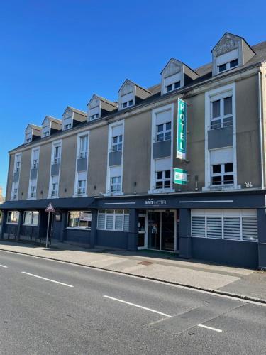 Brit Hotel Cherbourg - image 11