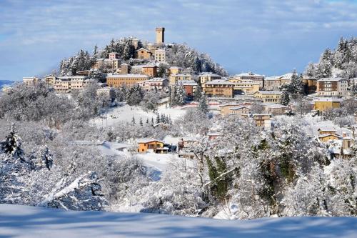Apkārtne, Torre Antica Montese appartamento 1 in Montēza