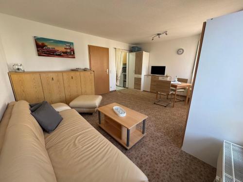 1 Zimmer Apartment mit Balkon in Glauchau, Deutschland