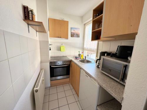 Kitchen, 1 Zimmer Apartment mit Balkon in Glauchau