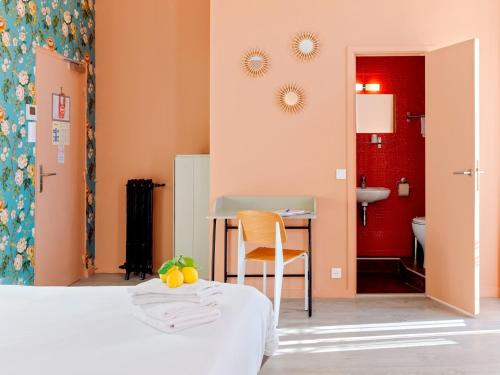Hotel Lemon - image 12