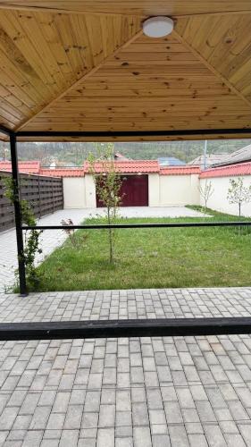 Skats, Family House in Chilegir