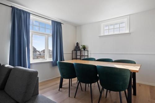 Stort hus med 7 soverom på Eik (Stort hus med 7 soverom pa Eik) in Тронсберг