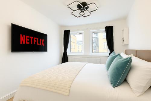 Luxury Flat by Tower Bridge, London - 2 Bedrooms, Free Parking, London