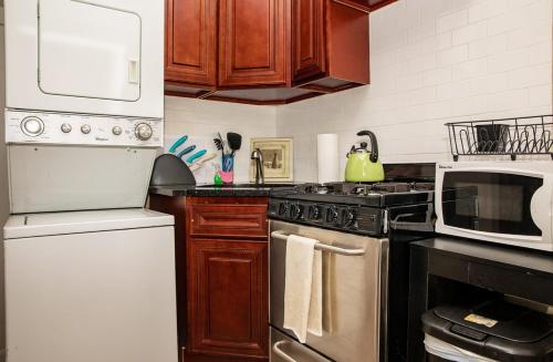 3BR Loft! Mins to Time Square!, New York (photo 6)