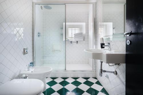 Mood Suites Tritone Suites - image 7