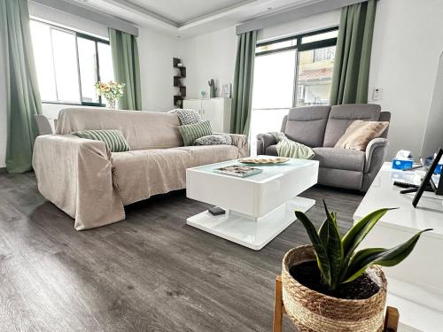 Cozy Flat, Praia