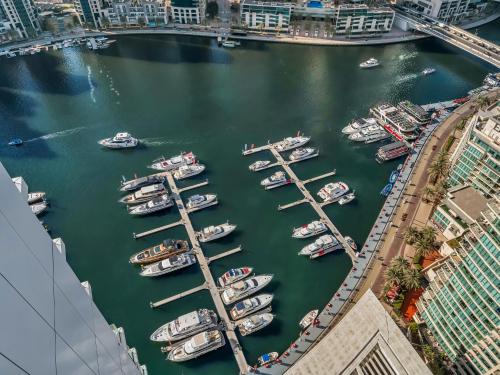 Vida Yacht Club # Up-scale 2BHK # Marina,Sea & Ain View, Dubai (photo 6)