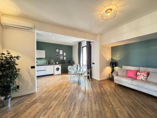 Da Vittoria-Lovely apt with a view, near the Arena, Verona (Foto 7)