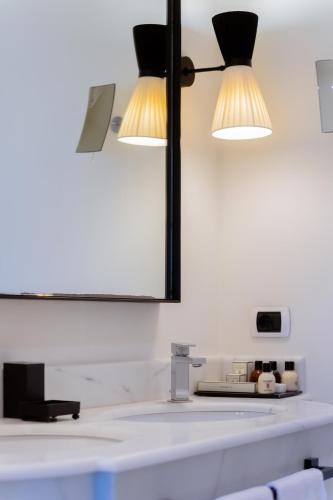 Junior Suite with Pool View