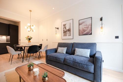Appartement luxe 2 chambres Grands Boulevards 4-6P, Paryż