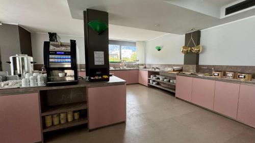 Hotel Royal - image 13