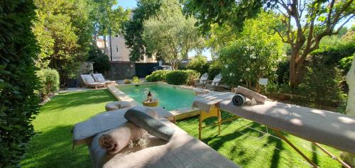 Garden, Maison d'hotes La Bastide de Patou in Chateau-Gombert