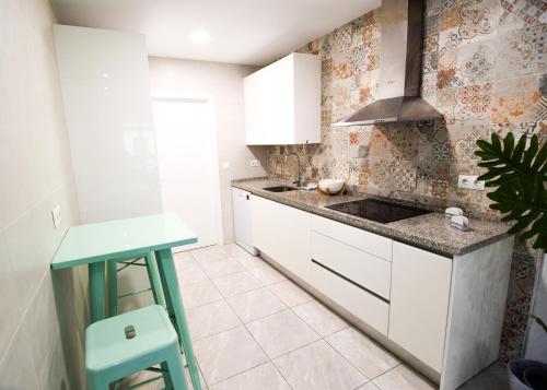Three-Bedroom Apartment image 9