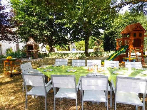 Dārzs, Villa Luxe avec Spa, Piscine Chauffee & Salle de Sport a Beauville in Beauville