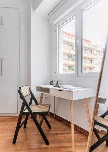 Charming & Comfy 2BD Apartment in Acropolis Area by UPSTREET - image 8