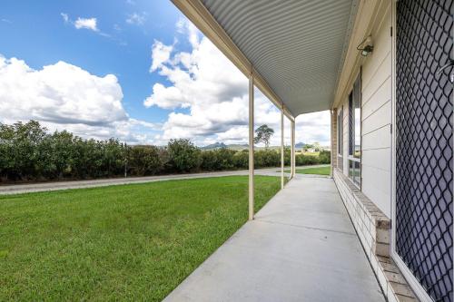 Skats, 2 Bedrooms villa Countryside Retreat in Willowbank