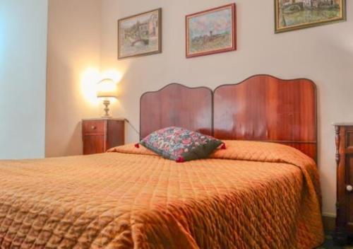 Twin Room with Bathroom