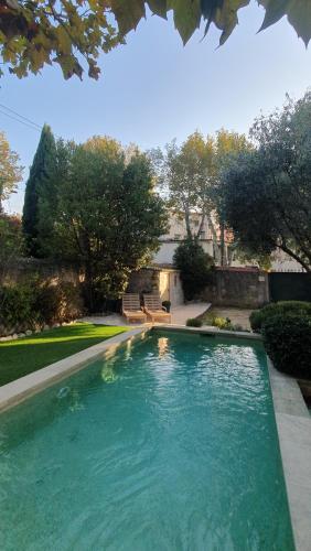 Open air bath, Maison d'hotes La Bastide de Patou in Chateau-Gombert