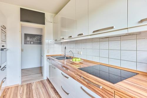 廚房, Ida, the suburban apartment nearby Cologne in 貝格海姆