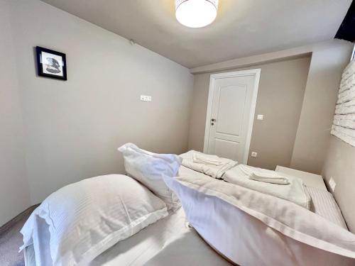 Just House Just House