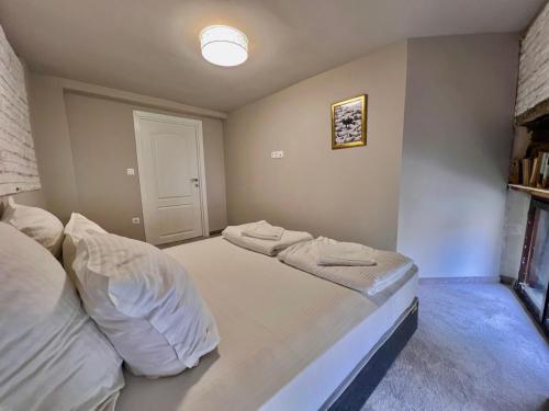 Just House Just House