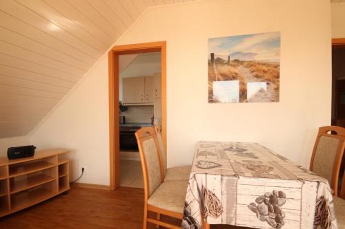 Apartment image 5