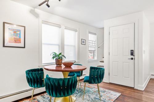 Federal Hill PRIDE 2 - Multi-level Townhouse, Providence