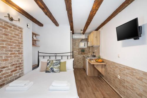 Creme by Life Homes, Città di Corfù