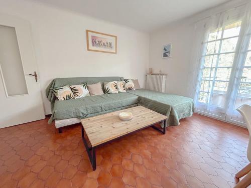 Spacieux T3 avec terrasse a Frejus in Parc Residentiel de l'Esterel