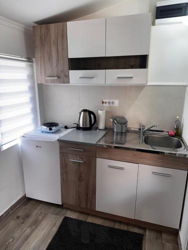 Belgrade MELIORA Apartment 3-Star Single Room lobby