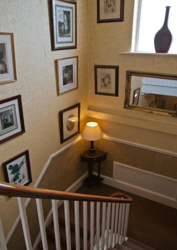 Clarence Court Hotel - image 2