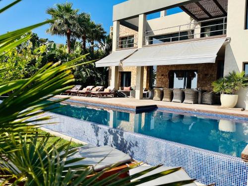 Lifestyle Villa Cap Martinet Ibiza
