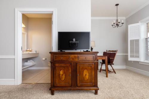 Selinsgrove Inn - image 13