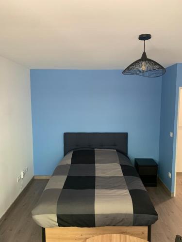 Appartement T1 proche aéroport (Appartement T1 proche aeroport) in Rennes Suburbs