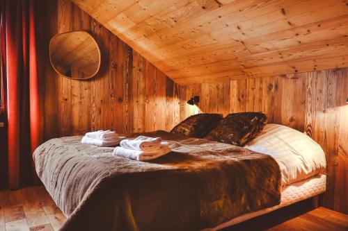 2 twin beds