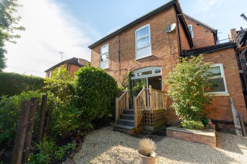 RUBY Delightful Suite Moseley Mews, Birmingham By StayStaycations, Birmingham (photo 2)