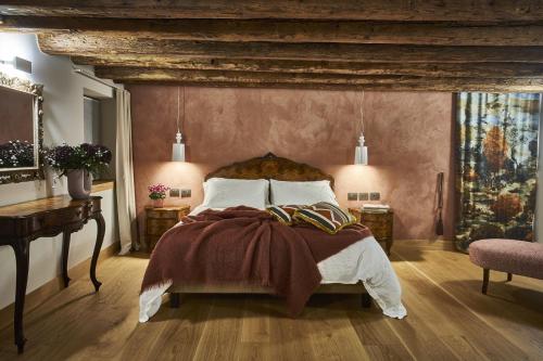 Corte degli OstiNati Room Type - Superior Double Room