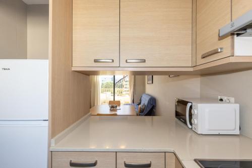Two-Bedroom Apartment with Terrace image 8