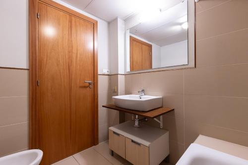 Two-Bedroom Apartment with Terrace image 5