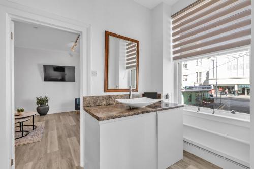Three-Bedroom House image 10
