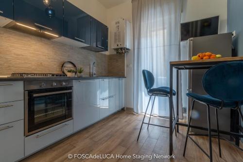 One-Bedroom Apartment image 7