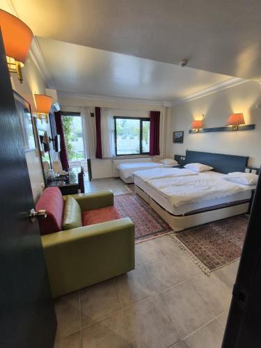 Triple Room with Pamukkale View image 6