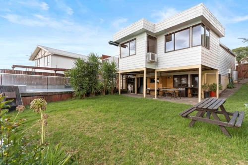 Poolside Lookout - Tauranga Holiday Home, Tauranga (foto 7)