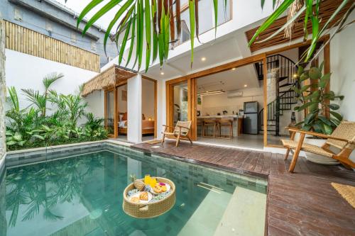 Exquisite 3-Bedroom Villa in Seminyak with Private Rooftop Oasis