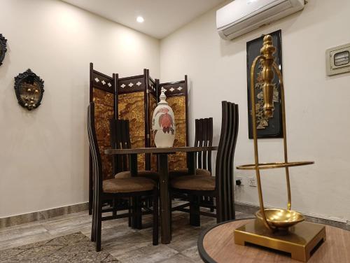 Korean Themed Luxury 2BHK with City Views - image 4
