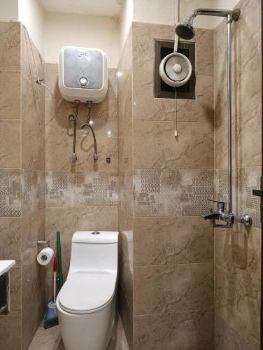 Korean Themed Luxury 2BHK with City Views - image 14